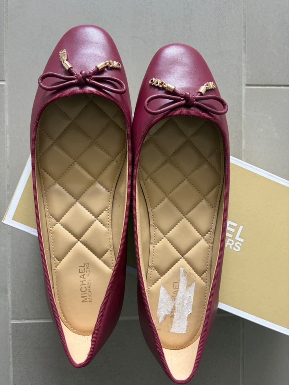 Michael Kors Nori leather Flats with Bow Detail in Mulberry/burgundy NWT